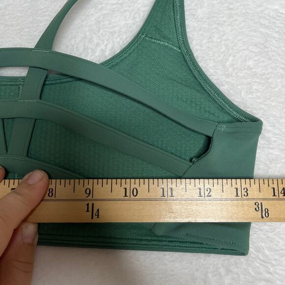 Vuori Women's Yosemite Bra Hedge Green Strappy Cut Out Back Pilates Yoga sz XS - Picture 5 of 6